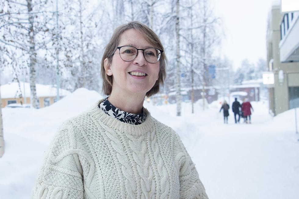 Sari Essayah pistäytyi Nurmeksessa maanantaiaamuna vaalikiertueellaan.