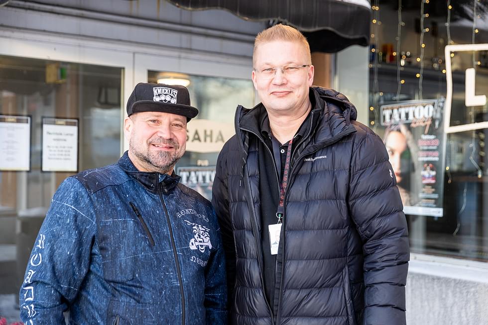 Tattoo Fest järjestetään jälleen ravintola Lempissä. Tapahtumaa järjestämässä ovat Mc Roadwolfin Mika Mahlavuori (vas.) ja Bomban ravintolatoimenpäällikkö Jani Tiainen.